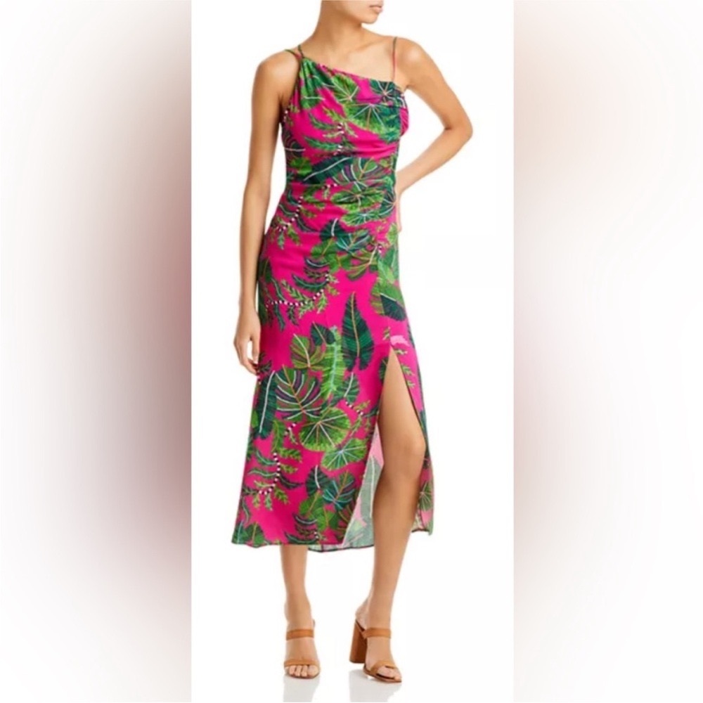 NWT FARM Rio Pink Asymmetrical leaves 🍃 Dress 🌴